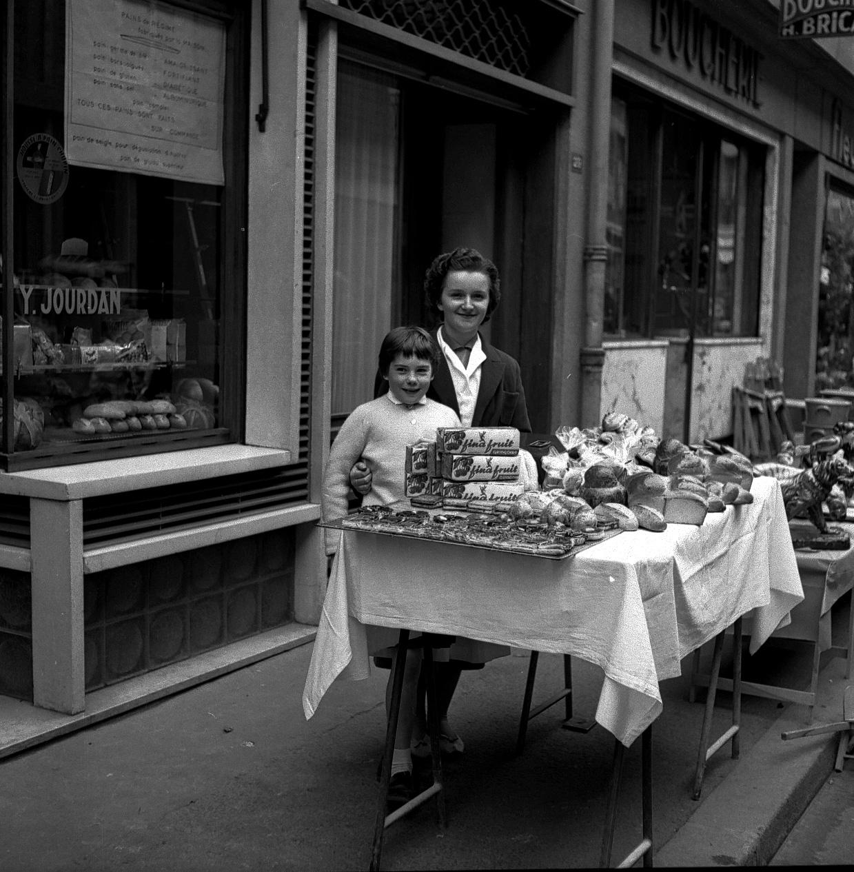 1672 braderie mai 54 mme jourdan boulan rue saul